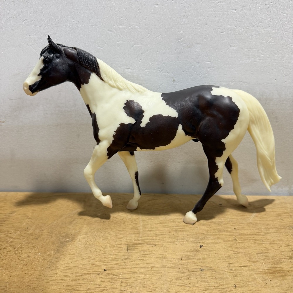 Breyer Horse Stock Stallion Sorrel Pinto Western JC Penney 2010 410434 Horse